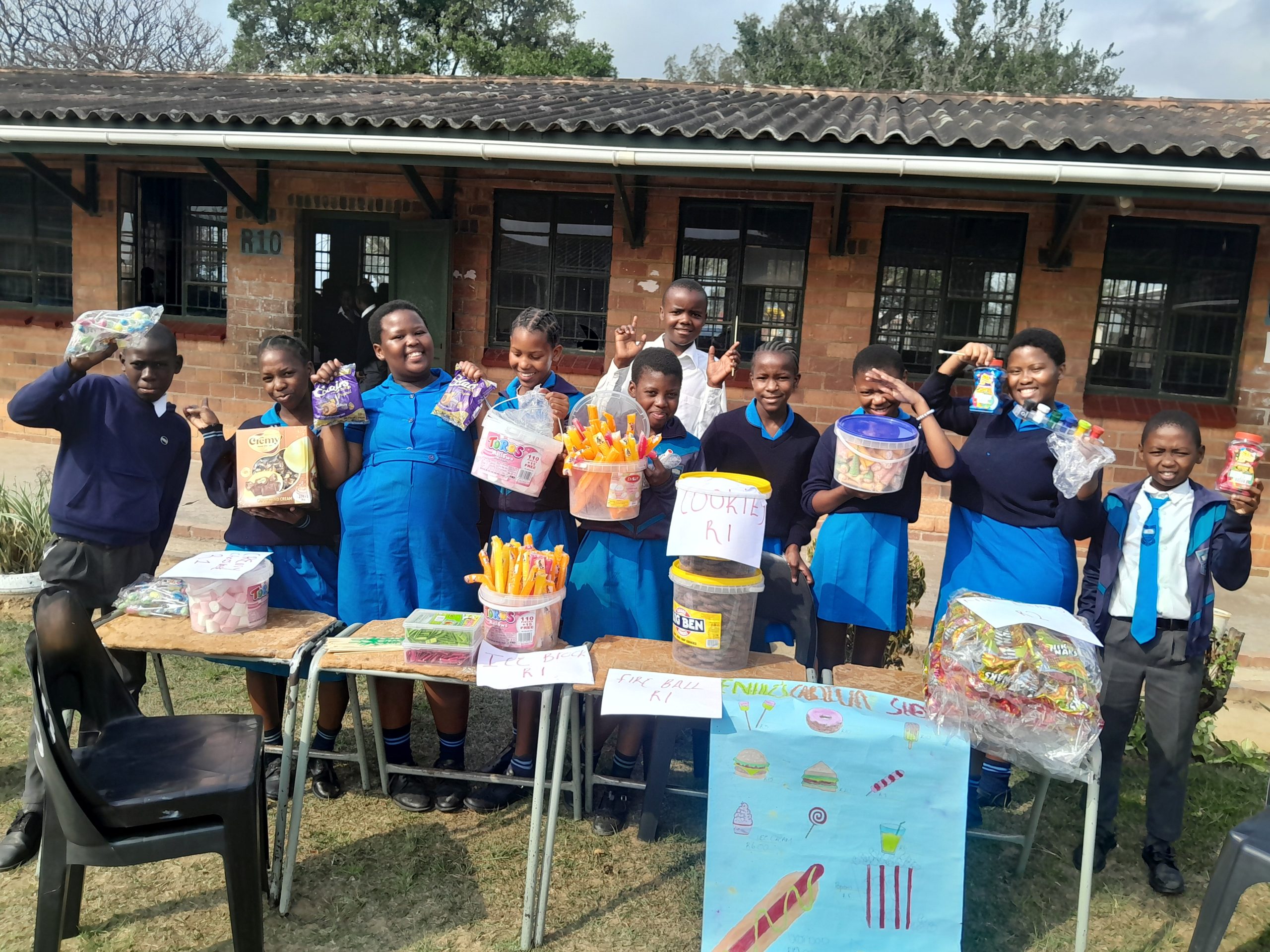 Manzolwandle Primary Market Day learners